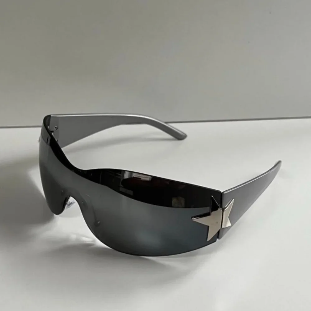 Y2K 2000s vintage style silver gray frameless star women's sunglasses